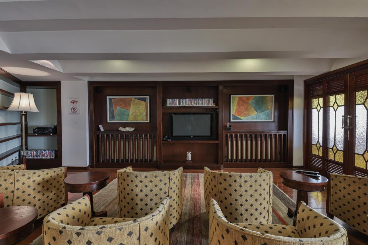 Le Suisse Elegance Hotel กังโปสดูจอร์เดา ภายนอก รูปภาพ