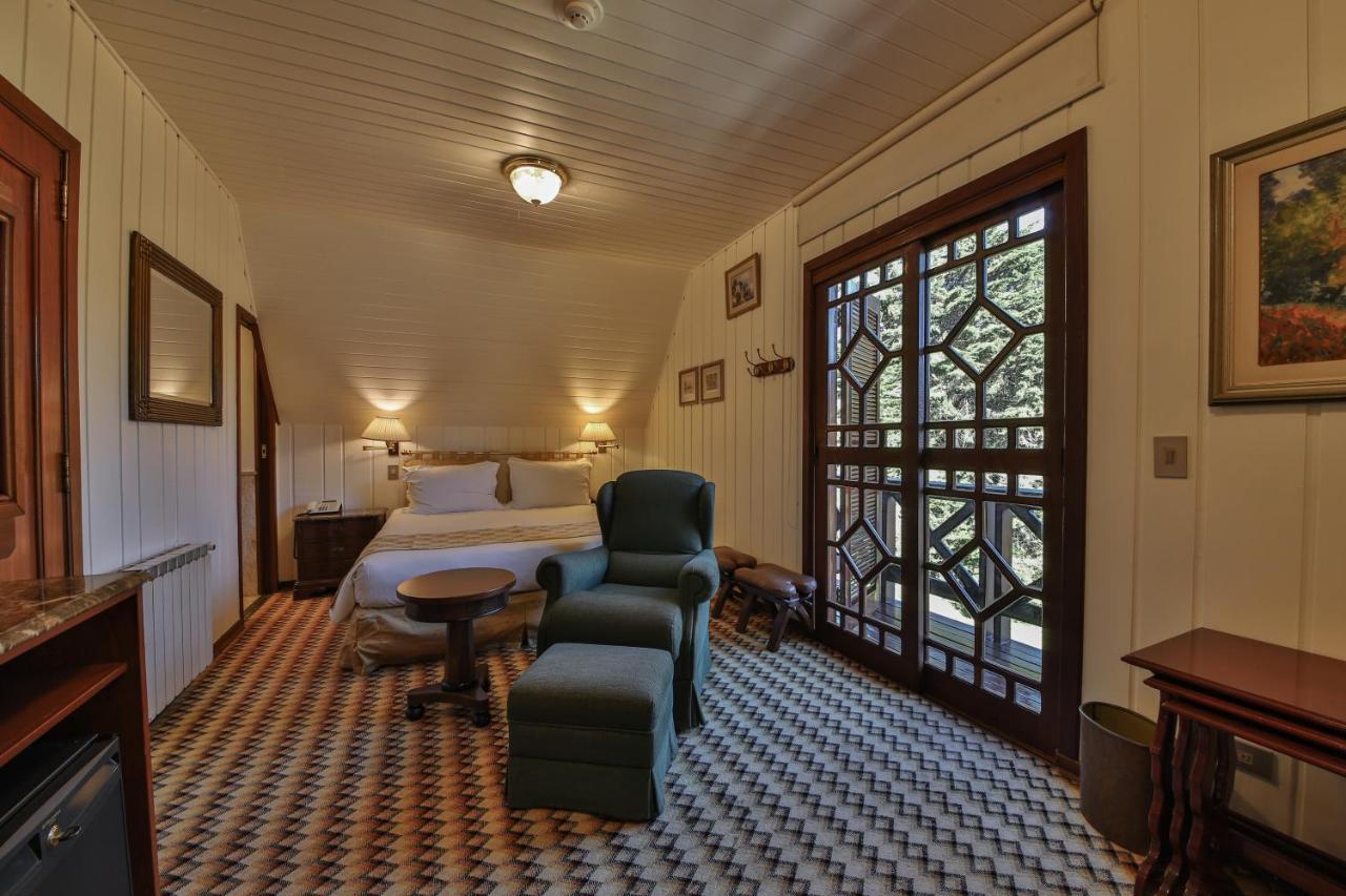 Le Suisse Elegance Hotel กังโปสดูจอร์เดา ภายนอก รูปภาพ