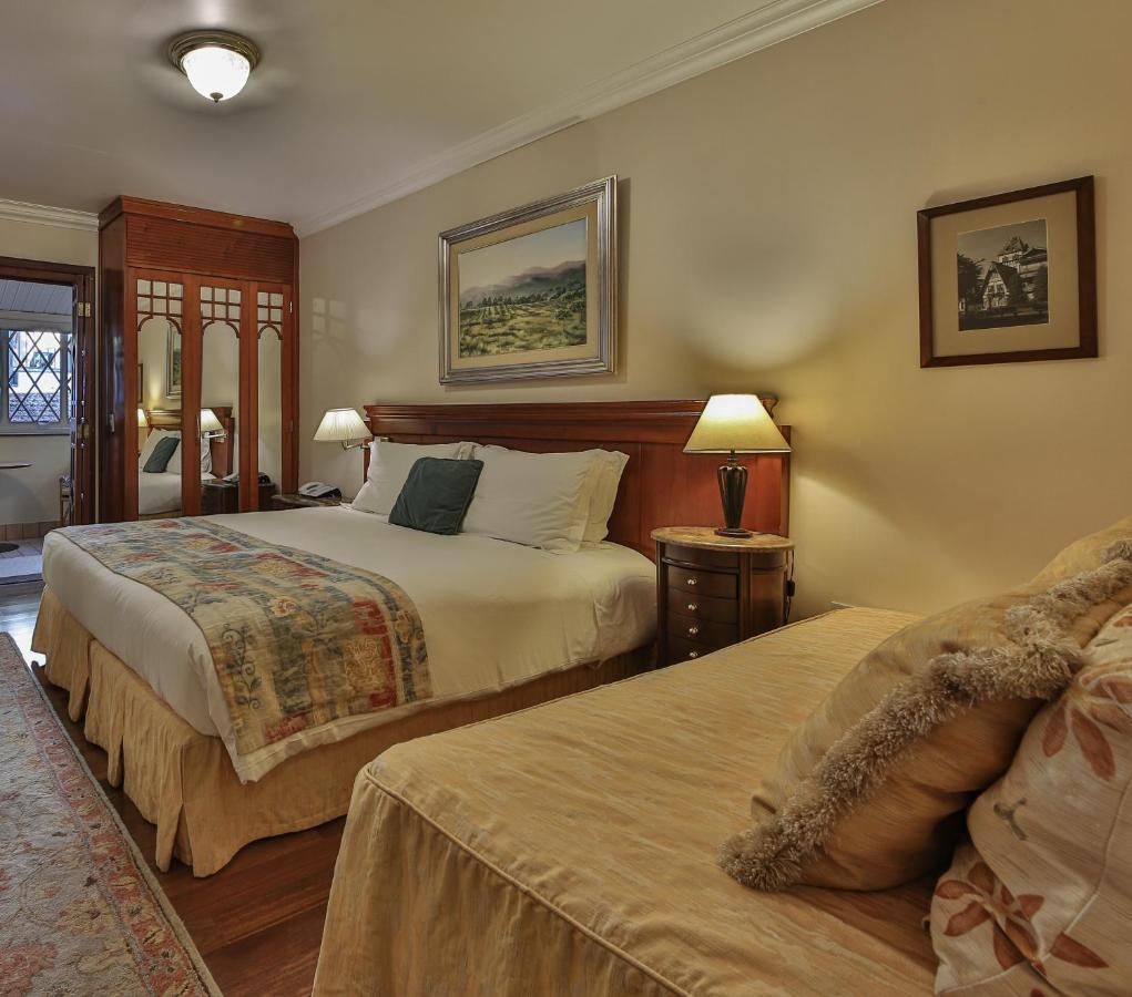Le Suisse Elegance Hotel กังโปสดูจอร์เดา ภายนอก รูปภาพ